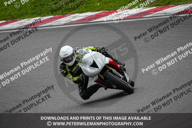 donington no limits trackday;donington park photographs;donington trackday photographs;estoril;event digital images;motorbikes;no limits;no limits trackdays;peter wileman photography;portugal;trackday;trackday digital images;trackday photos